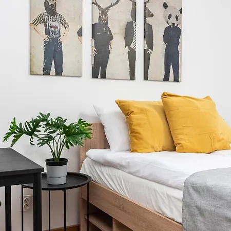 Apartmán Novanest - Kalwaryjska - By Upstairs