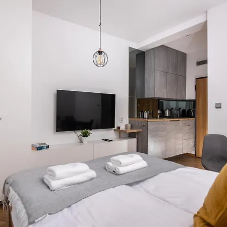 Novanest - Kalwaryjska - By Upstairs Apartamento