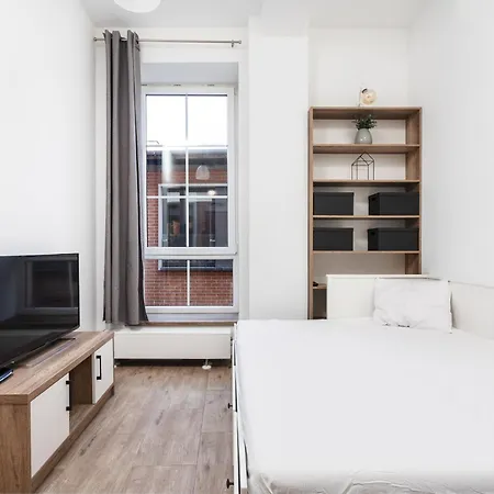 Novanest - Kalwaryjska - By Upstairs Apartman Krakkó