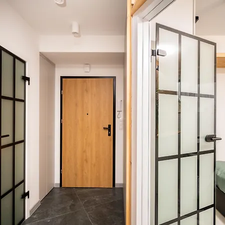 Novanest - Kalwaryjska - By Upstairs