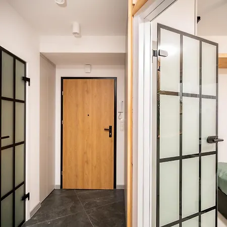 Novanest - Kalwaryjska - By Upstairs